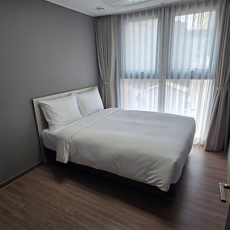 Sollago Myeongdong Hotel & Residence Seúl Exterior foto