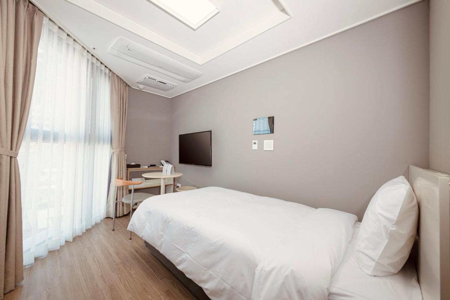 Sollago Myeongdong Hotel & Residence Seúl Exterior foto