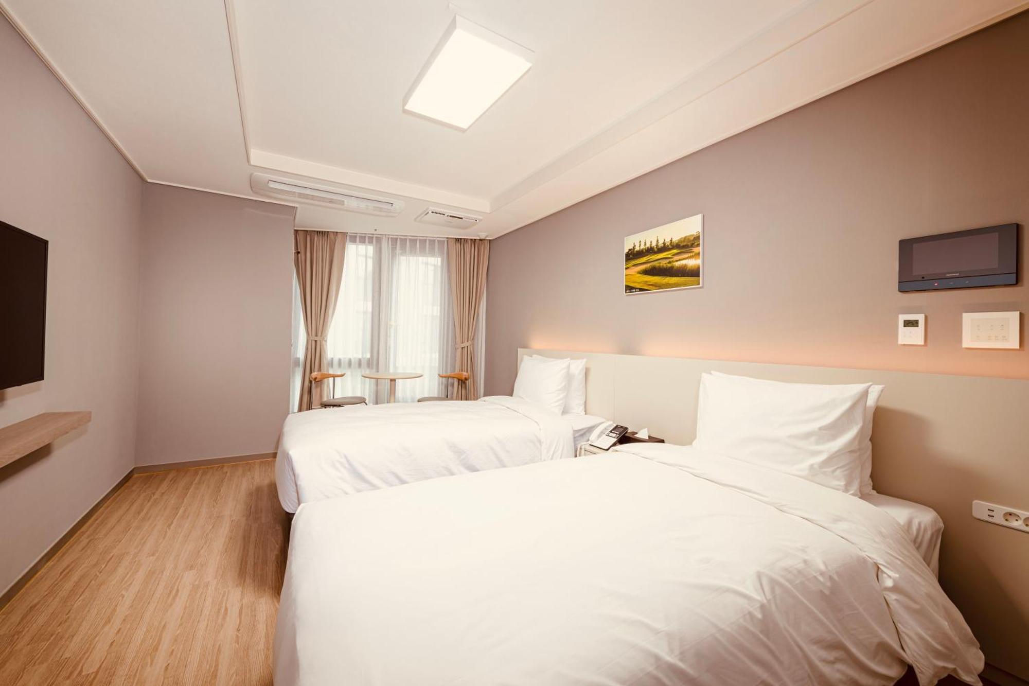 Sollago Myeongdong Hotel & Residence Seúl Exterior foto